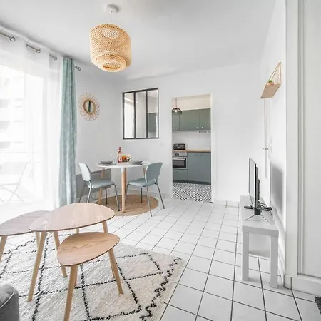 L'amadeo - T2 Centre-ville & Parking Apartment
